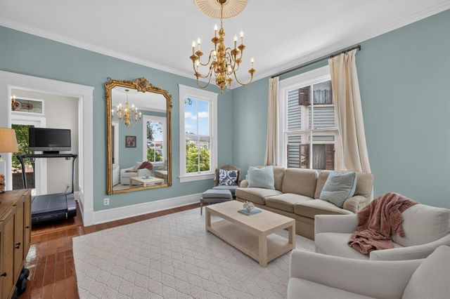 1324 Sealy Street, Galveston, TX 77550