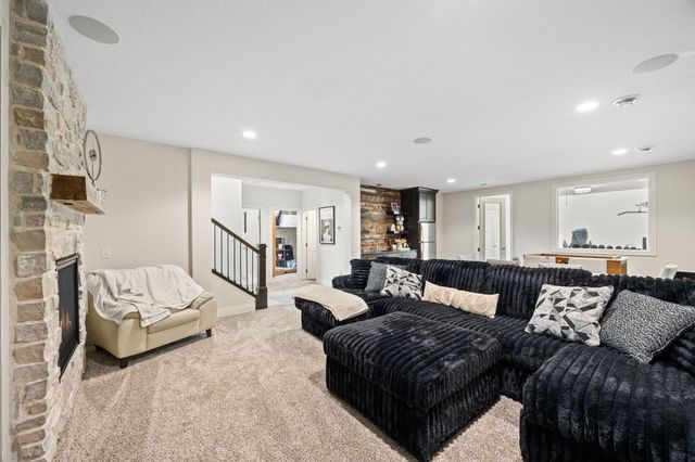 7060 61st Street S, Cottage Grove, MN 55016