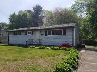 29 Roosevelt Boulevard, Enfield, CT 06082