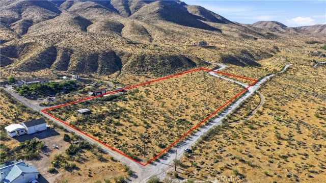 8255 Kiowa, Apple Valley, CA 92308