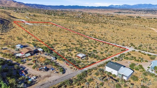 8255 Kiowa, Apple Valley, CA 92308