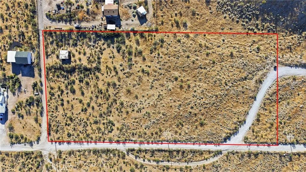 8255 Kiowa, Apple Valley, CA 92308