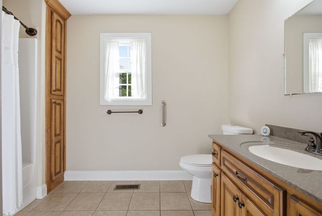 408 Weakley Creek Rd, Lawrenceburg, TN 38464