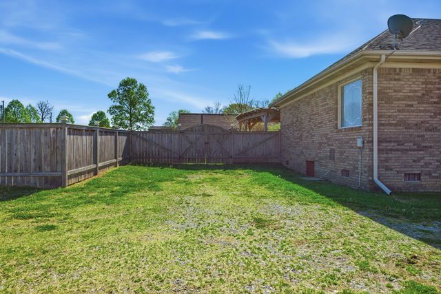 408 Weakley Creek Rd, Lawrenceburg, TN 38464