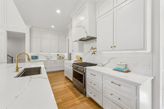 13425 Creek Pointe Lane, Oklahoma City, OK 73131