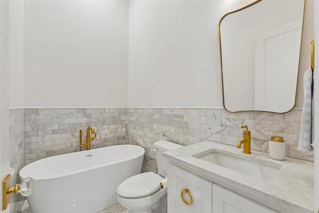 13425 Creek Pointe Lane, Oklahoma City, OK 73131