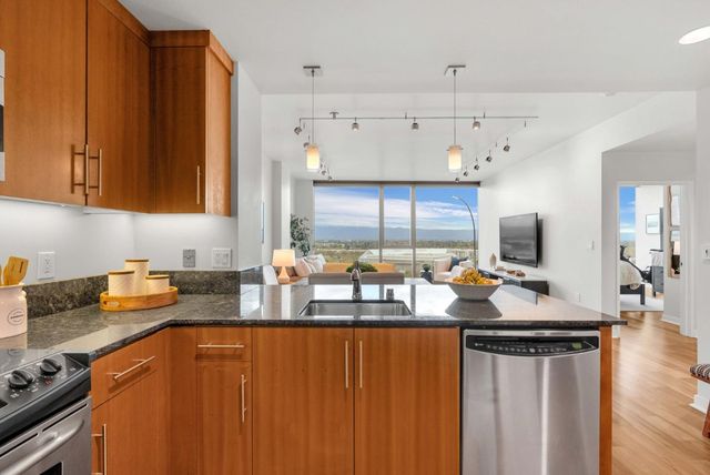 38 N Almaden Boulevard 1805, San Jose, CA 95110