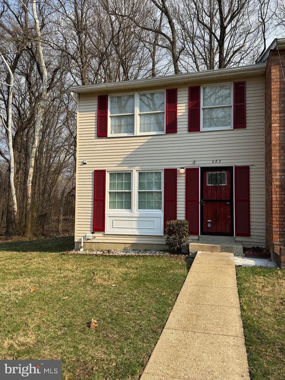 482 POSSUM CT, Capitol Heights, MD 20743