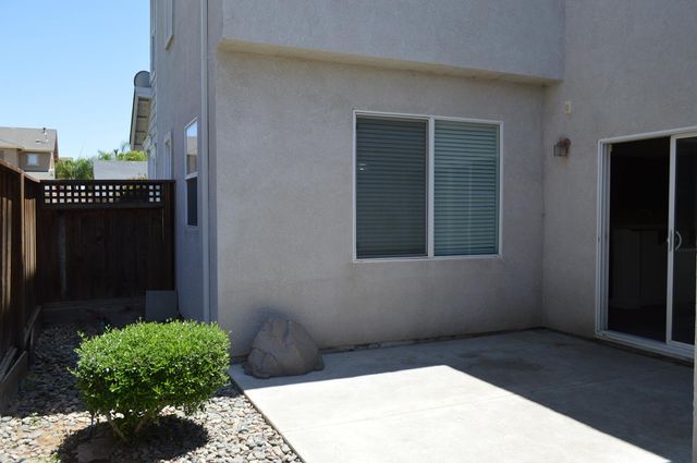 4227 Ivory Ln, Turlock, CA 95382