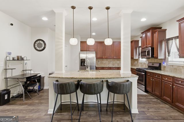 1293 Heartwood Avenue, Mcdonough, GA 30253