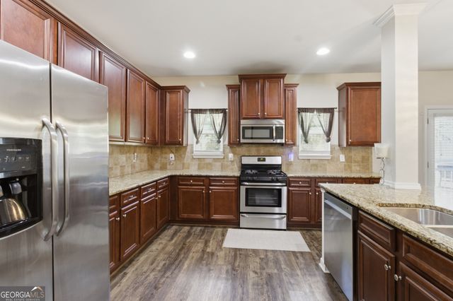 1293 Heartwood Avenue, Mcdonough, GA 30253