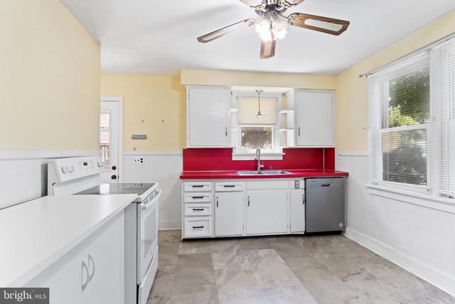 530 HOGESTOWN ROAD, Mechanicsburg, PA 17050