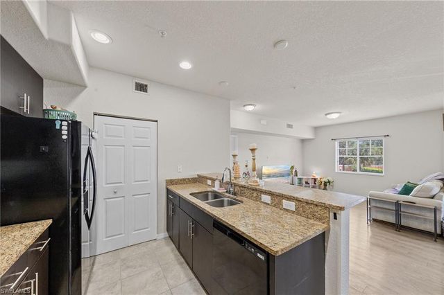 13160 Bella Casa CIR 2111, Fort Myers, FL 33966