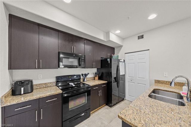 13160 Bella Casa CIR 2111, Fort Myers, FL 33966