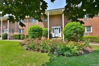 295 Merrick Road 4A, Amityville, NY 11701
