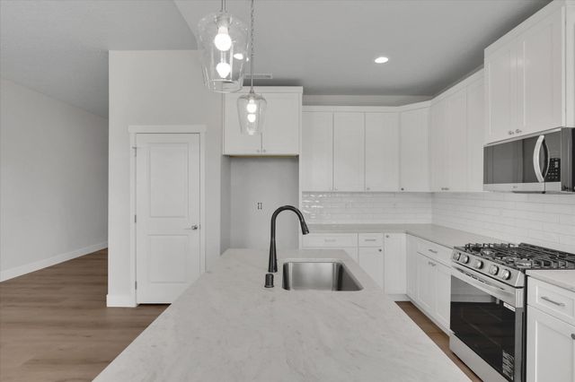 1109 - Unit 29 N Country Club Dr, Deer Park, WA 99006
