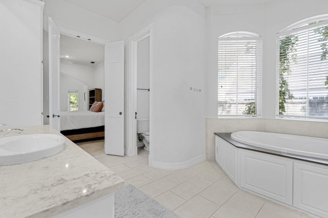 8616 Mendocino DR, Austin, TX 78735