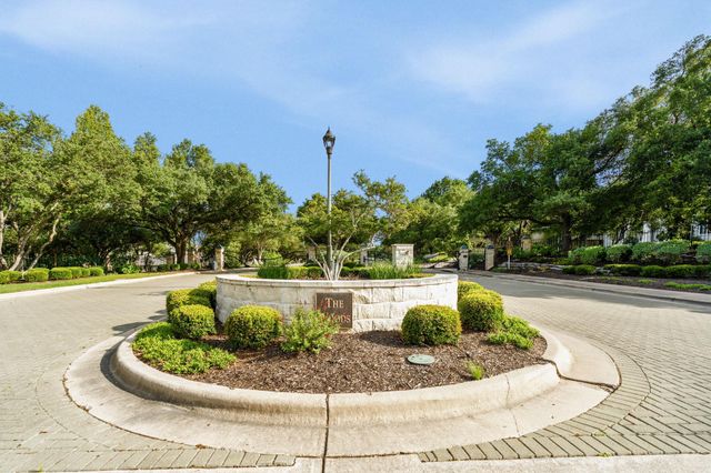 8616 Mendocino DR, Austin, TX 78735