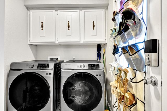 11002 Hammerly Boulevard 223, Houston, TX 77043