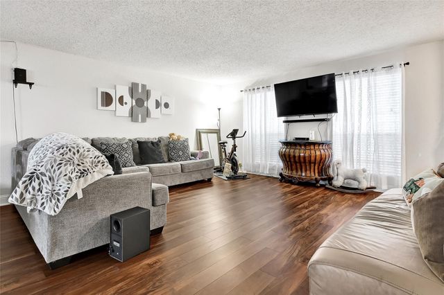 11002 Hammerly Boulevard 223, Houston, TX 77043