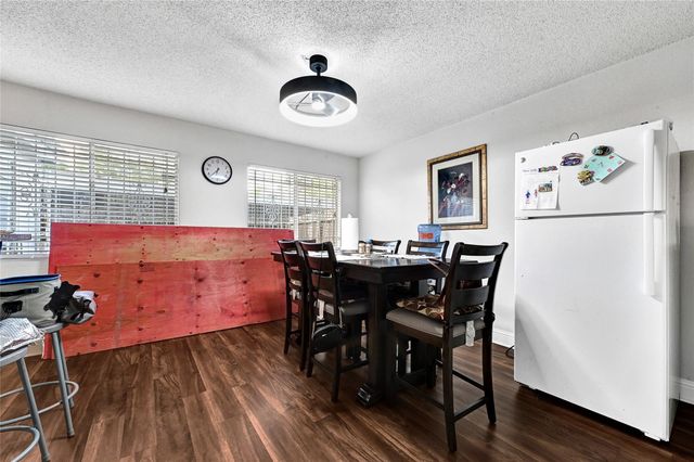 11002 Hammerly Boulevard 223, Houston, TX 77043