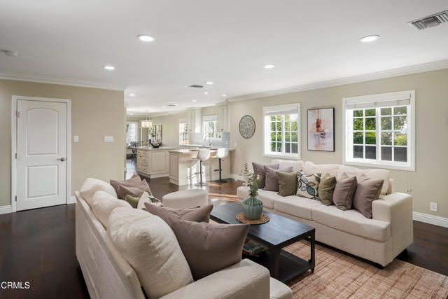 4803 Hill Street, La Canada Flintridge, CA 91011