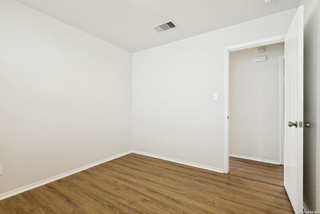 1334 SUNBEND FLS, San Antonio, TX 78224