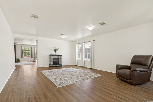 1334 SUNBEND FLS, San Antonio, TX 78224
