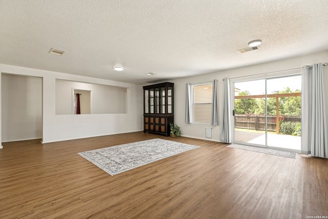 1334 SUNBEND FLS, San Antonio, TX 78224