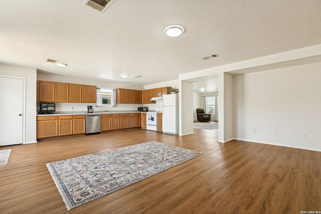 1334 SUNBEND FLS, San Antonio, TX 78224