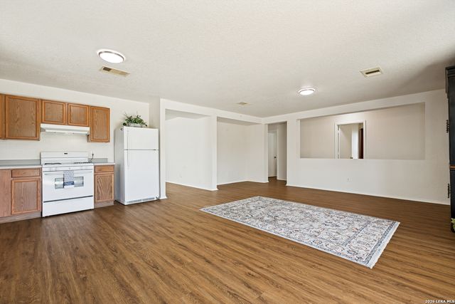 1334 SUNBEND FLS, San Antonio, TX 78224