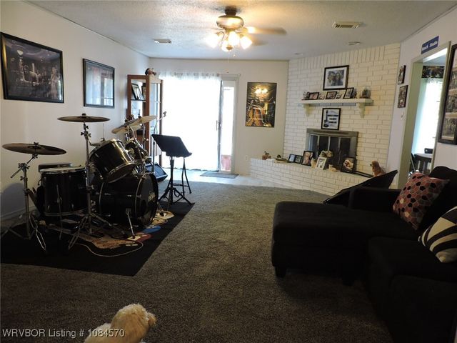 6325 Fresno Street, Fort Smith, AR 72903