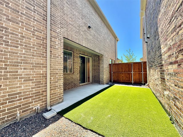 8509 Shorehan Road, The Colony, TX 75036