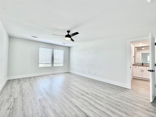 8509 Shorehan Road, The Colony, TX 75036