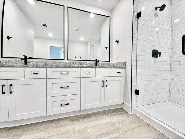 8509 Shorehan Road, The Colony, TX 75036