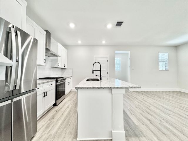 8509 Shorehan Road, The Colony, TX 75036