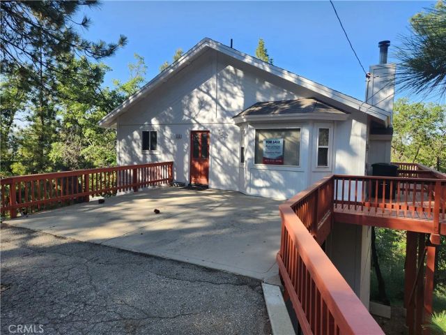 530 Villa Grove Avenue, Big Bear City, CA 92314