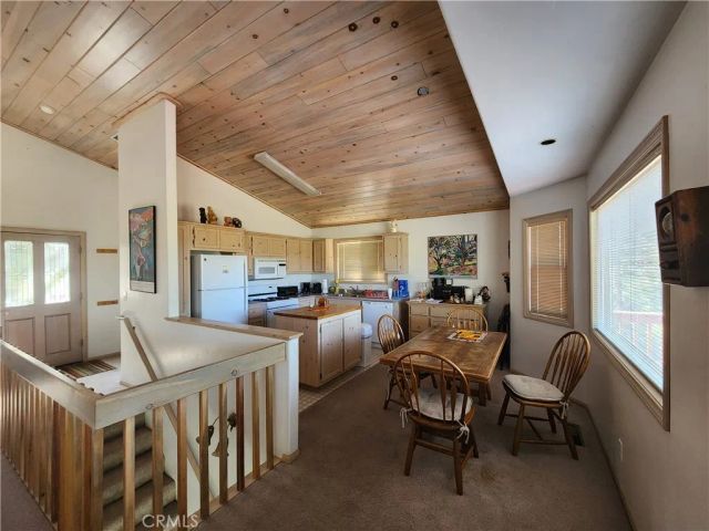 530 Villa Grove Avenue, Big Bear City, CA 92314