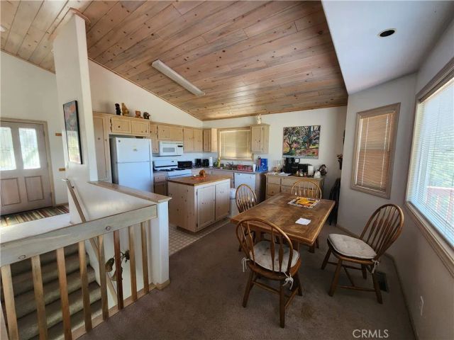 530 Villa Grove Avenue, Big Bear City, CA 92314