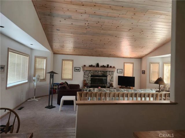 530 Villa Grove Avenue, Big Bear City, CA 92314