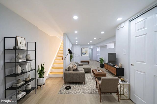 829 E RITTENHOUSE ST, Philadelphia, PA 19138