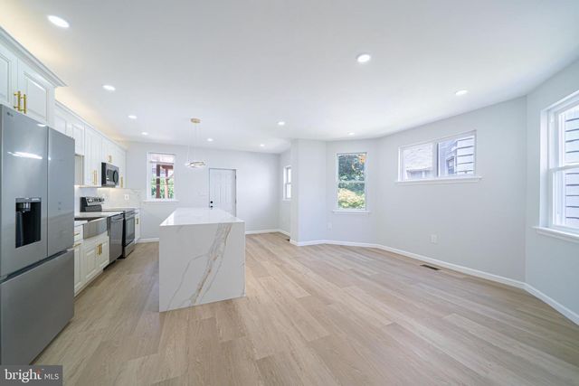 829 E RITTENHOUSE ST, Philadelphia, PA 19138