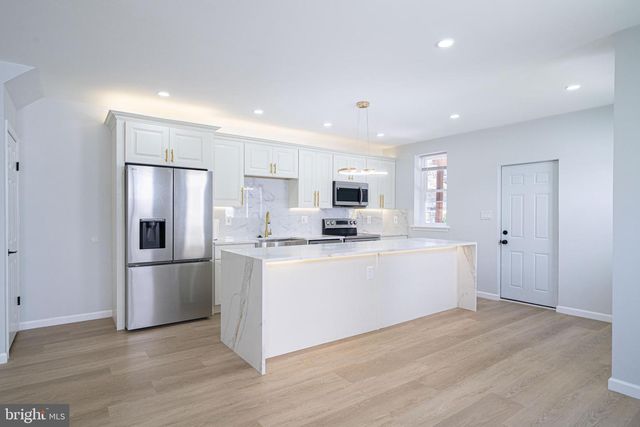 829 E RITTENHOUSE ST, Philadelphia, PA 19138