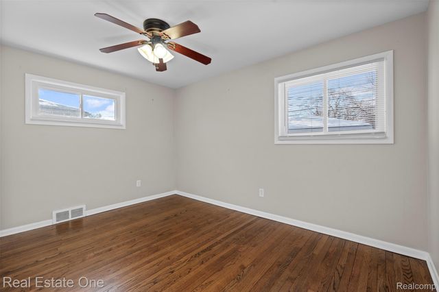 4114 Lincoln Boulevard, Dearborn Heights, MI 48125