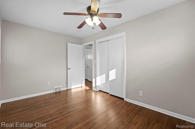 4114 Lincoln Boulevard, Dearborn Heights, MI 48125