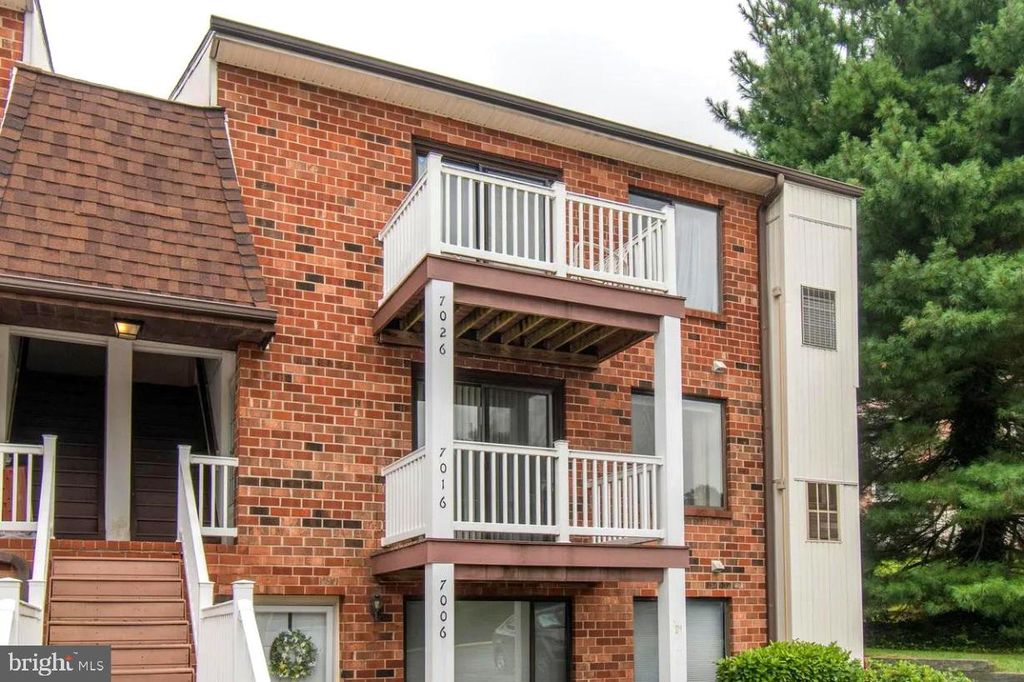 7016 HILLTOP DR #164, BROOKHAVEN, PA 19015 — exterior