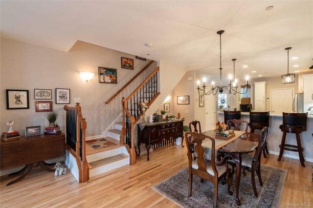 126 Hudson Pointe Drive, Poughkeepsie, NY 12601