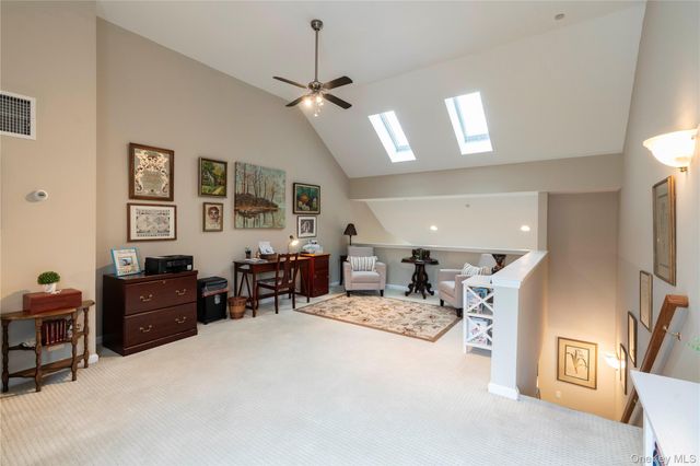 126 Hudson Pointe Drive, Poughkeepsie, NY 12601