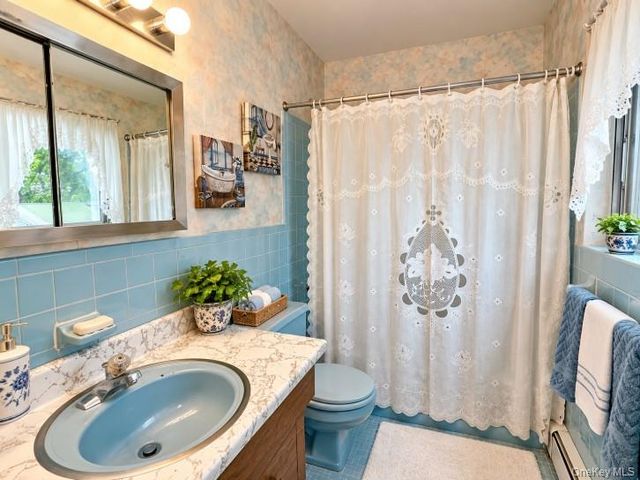 46 Stevenson Place, Deer Park, NY 11729