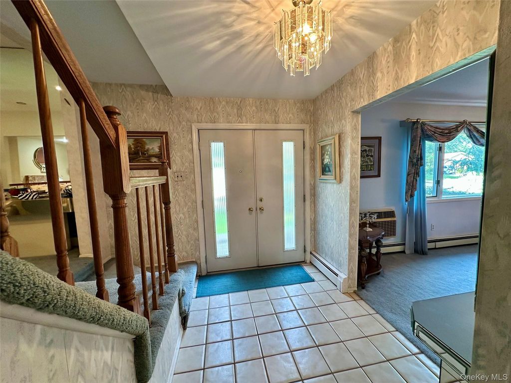 46 Stevenson Place, Deer Park, NY 11729 — photo 3